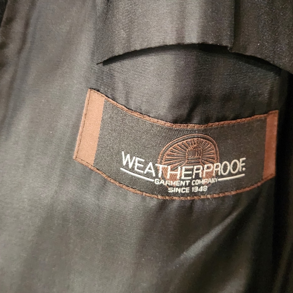 Coat - Picture 5 of 8